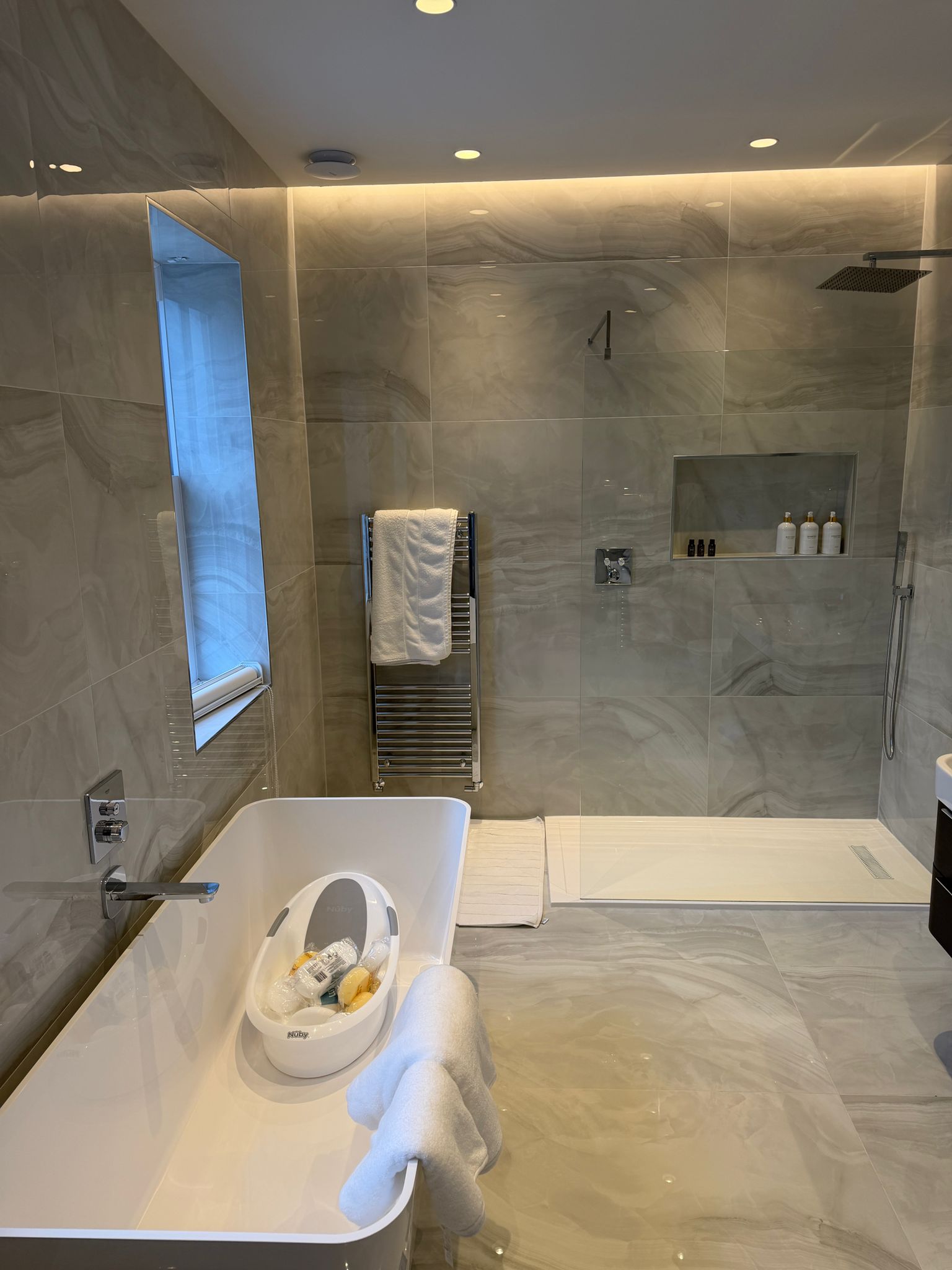 Onyx 60x120 tiles Gris Polished